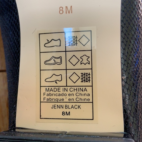 NEW WHITE HOUSE BLACK MARKET Jenn Flat sz 8M - Picture 6 of 6